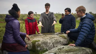 Kral Olacak Çocuk izle